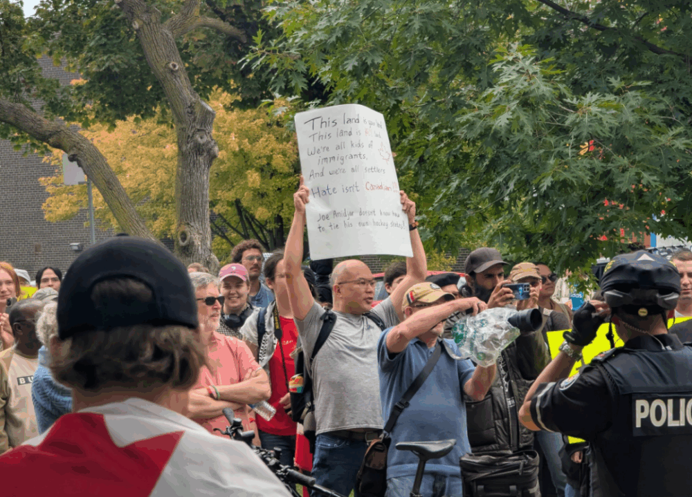 加拿大崩盘  多伦多爆发大规模"反移民示威": 不要移民, 必须驱逐!