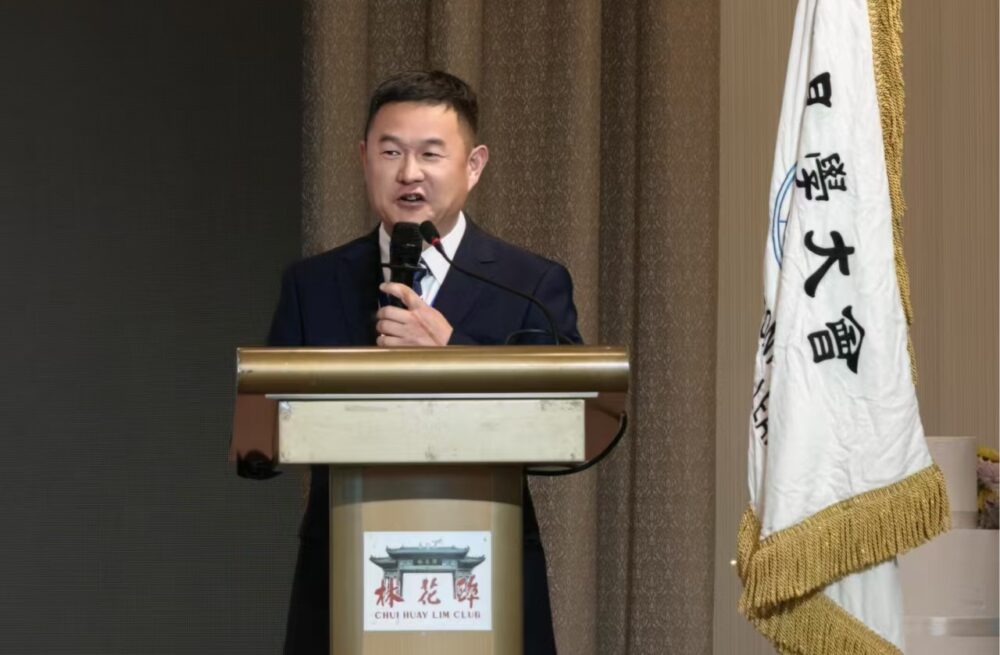 以中华易道之精髓，启迪现代商业智慧