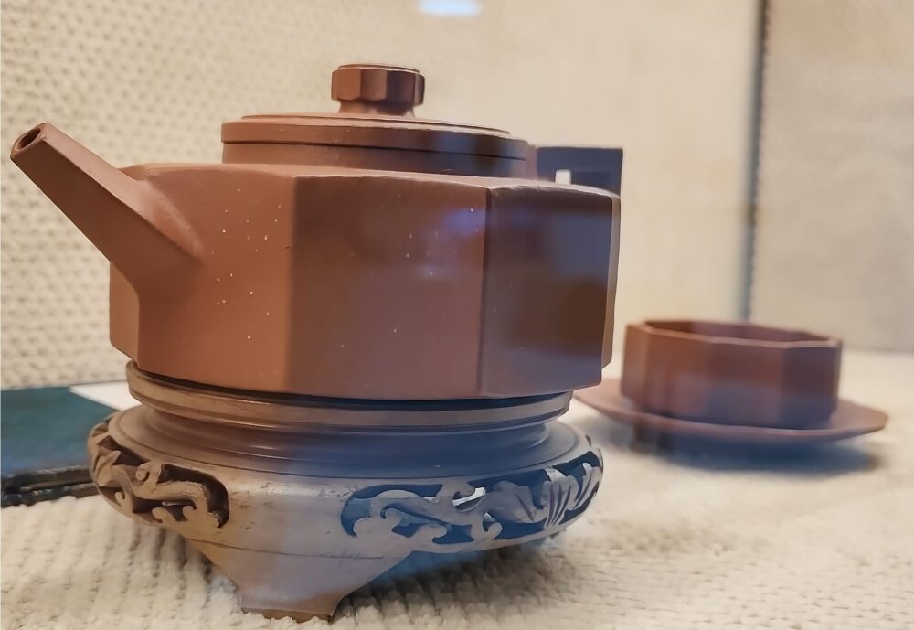 在泥土与窑火之间建立的艺术语言